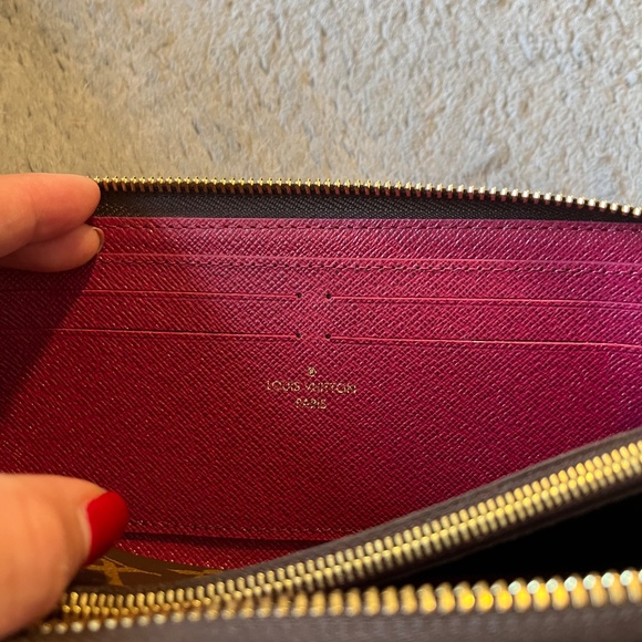 LV wallet - Picture 6 of 11